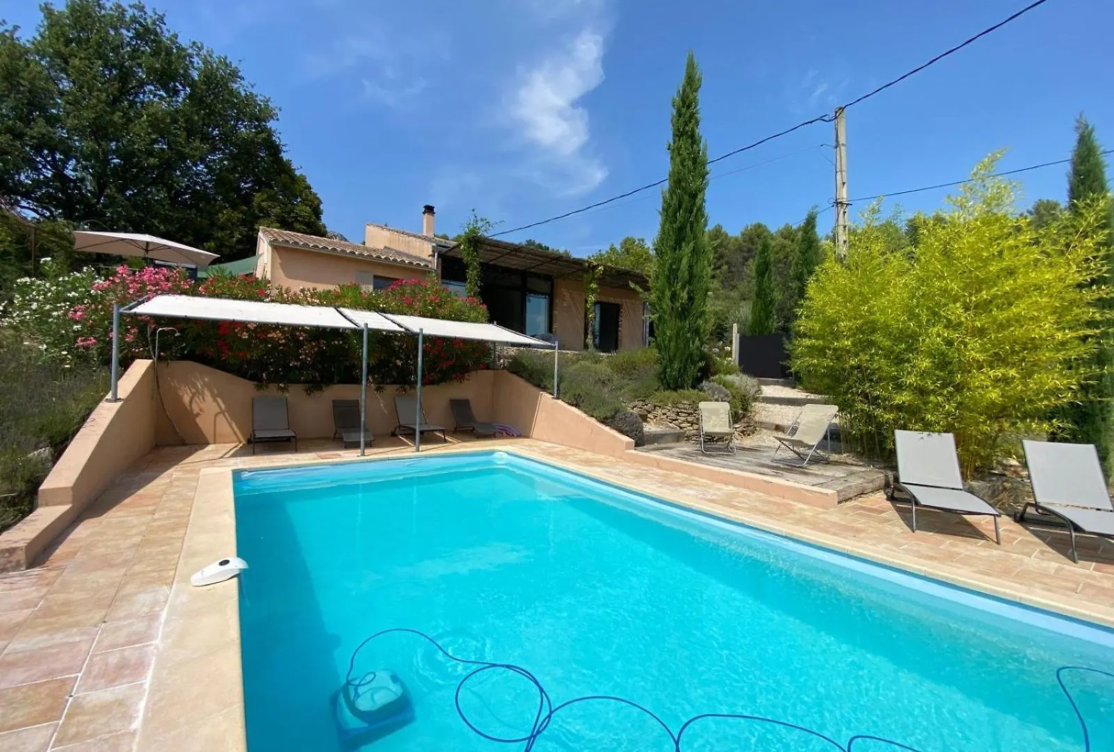 לינה וארוחת בוקר בווי-לה-בארוני Villa Ferus Piscine Chauffee Chambres D'Hotes צרפת